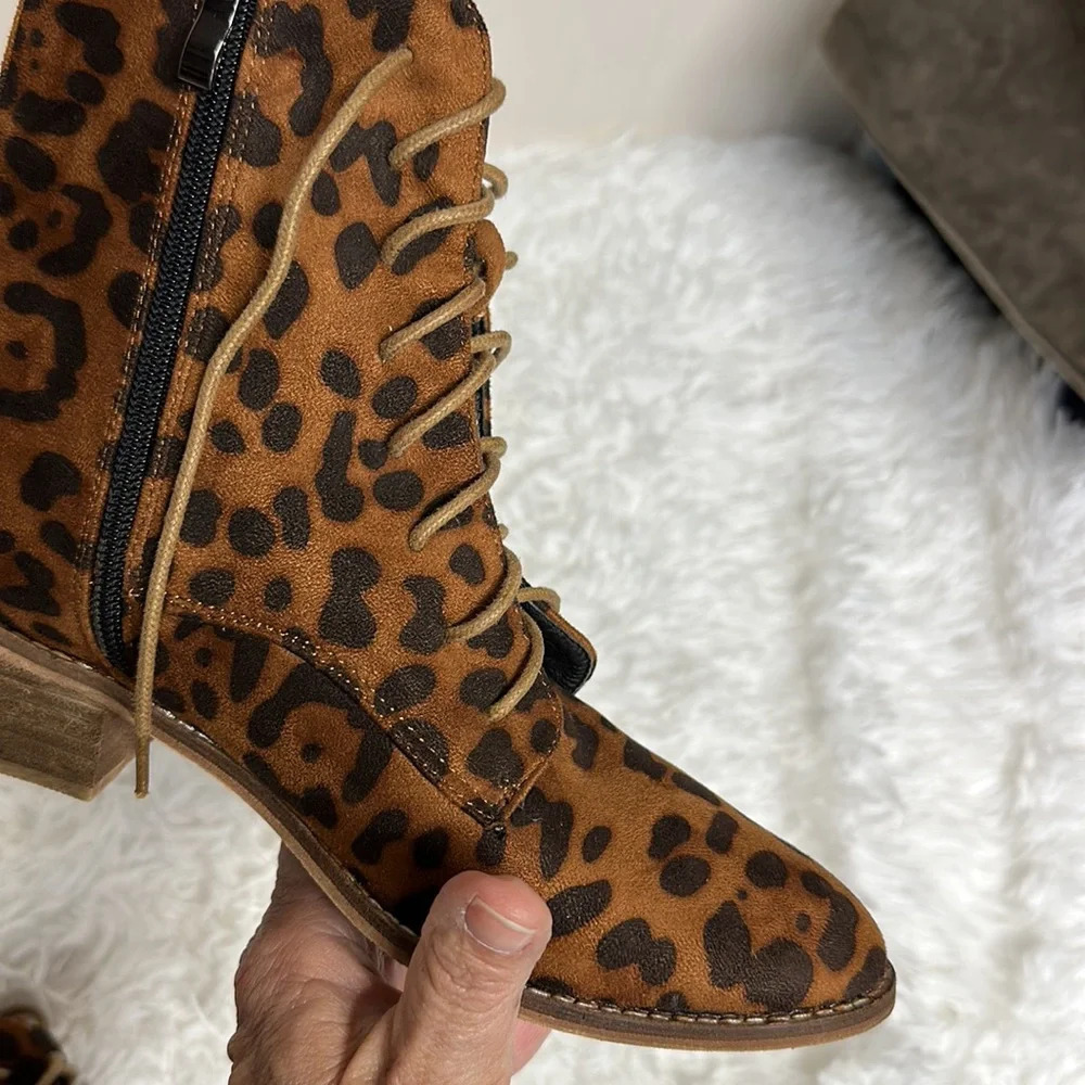 Beast Fashion Leopard Booties - Picture 2 of 8